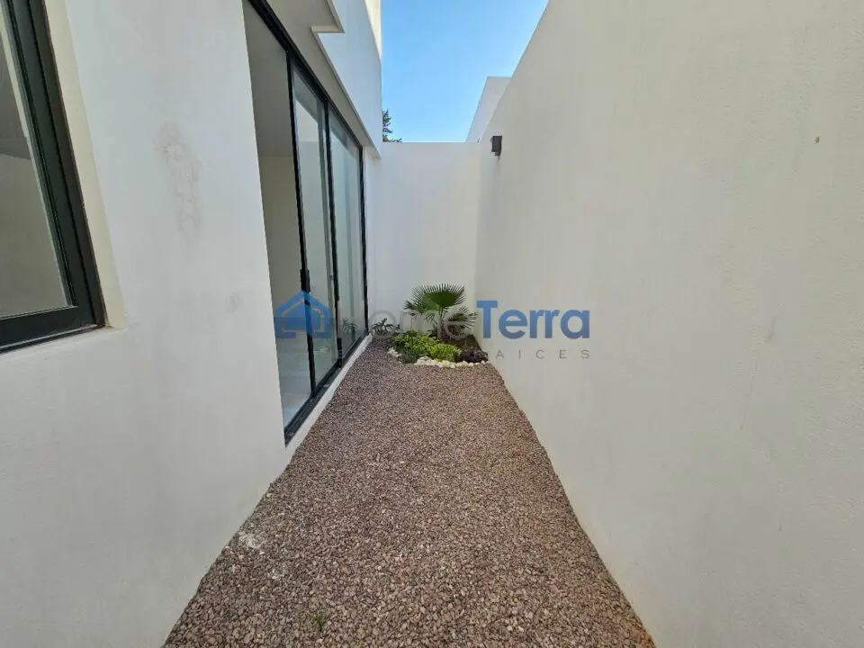 CASAZAVALETAJARDIN